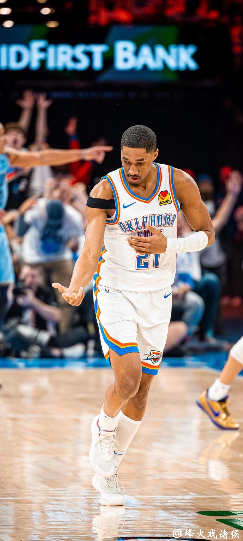 亚历山大40分雷霆擒狼12连胜 灰熊送太阳3连败 亚历山大40分雷霆擒狼12连胜 灰熊送太阳3连败