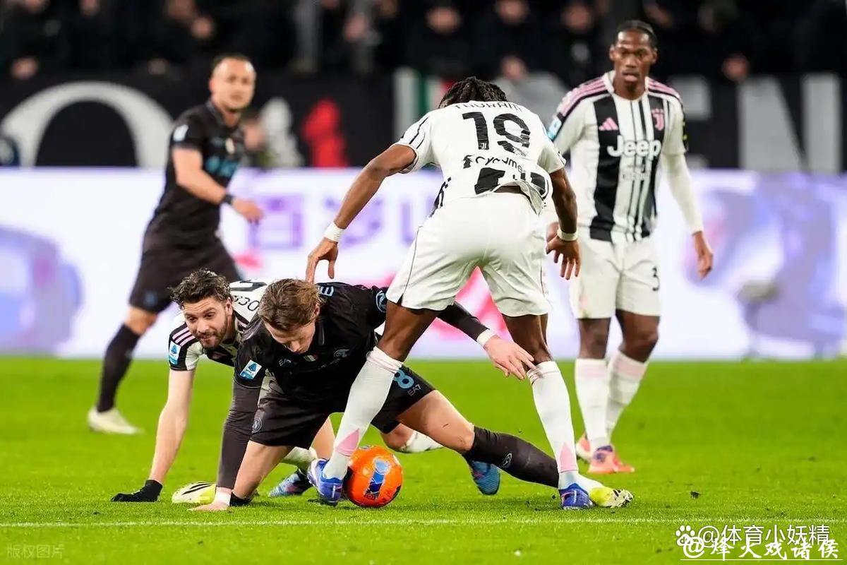 尤文3-0终结那不勒斯6轮不败 戴维破门伊尔迪兹建功 尤文3-0终结那不勒斯6轮不败 戴维破门伊尔迪兹建功